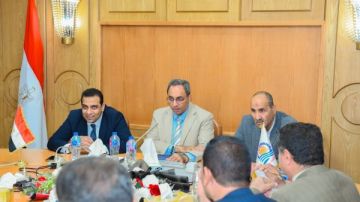 محافظ قنا يترأس اجتماعا موسعا لمتابعة الاستعدادات النهائية لانتخابات مجلس النواب 2025