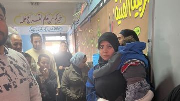 إقبال المواطنين علي لجان انتخابات النواب في جولة الإعادة بالمرحلة الثانية بالشرقية إقبال المواطنين علي لجان انتخابات النواب في جولة الإعادة بالمرحلة الثانية بالشرقية