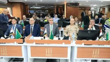 محافظ الجيزة يتابع انتظام فتح لجان انتخابات مجلس النواب في ثاني أيام التصويت