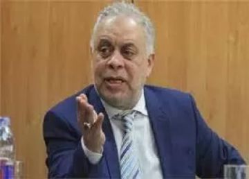 أشرف زكي يرد على الانتقادات بشأن دعم الفنانين: إحنا زي بقية الشعب.. والسواد الأعظم معملوش فلوس أشرف زكي يرد على الانتقادات بشأن دعم الفنانين: إحنا زي بقية الشعب.. والسواد الأعظم معملوش فلوس