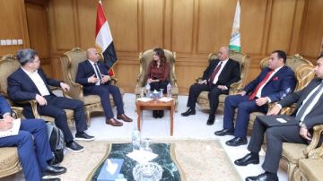 بتنسيق مجمع عمال مصر.. وفد صيني رفيع يلتقي بنائب محافظ الجيزة ومنظومة OMC الاقتصادية لبحث فرص الاستثمار والتعاون الاقتصادي