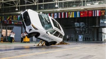 شيري تيجو 9 تخضع لاختبارات أمان قاسية تشمل انقلابا كاملا بزاوية 180 درجة