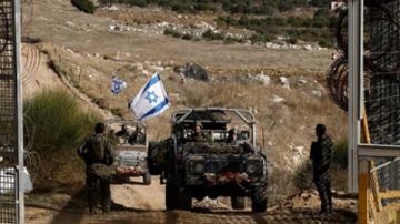 مصادر سورية: جيش الاحتلال ينصب حاجزا ويفتش المارة بريف القنيطرة مصادر سورية: جيش الاحتلال ينصب حاجزا ويفتش المارة بريف القنيطرة