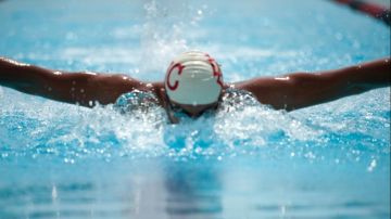 نقل السباح يوسف محمد إلى المستشفى .. والاتحاد يتكفل بعلاجه نقل السباح يوسف محمد إلى المستشفى .. والاتحاد يتكفل بعلاجه