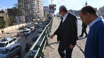 بعد شكاوى المواطنين.. محافظ الغربية يتفقد كوبري المعرض ويوجه بحلول عاجلة