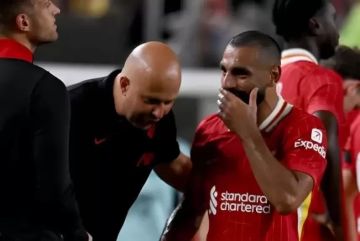 تقرير: دعم ليفربول لـ سلوت لا يعني التخلي عن صلاح تقرير: دعم ليفربول لـ سلوت لا يعني التخلي عن صلاح