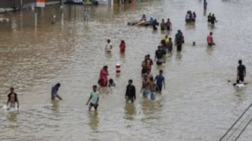 خسائر بشرية وتعطيل الحياة اليومية.. طقس عاصف يضرب عدة دول عربية خسائر بشرية وتعطيل الحياة اليومية.. طقس عاصف يضرب عدة دول عربية