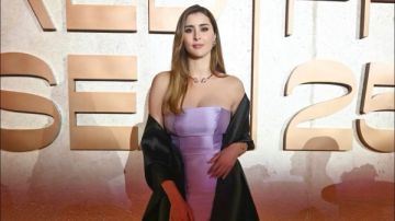 عائشة بن أحمد تخطف الأنظار بإطلالة أنيقة