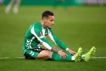 قلق في ريال بيتيس قبل مواجهة برشلونة بعد إصابة أنتوني