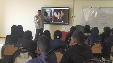 مؤسسة زاهي حواس للآثار تنظم ندوة للشباب عن كنوز توت عنخ آمون صور