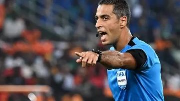 مصطفى أبوزهرة: تصريحات الرجوب ضد أمين عمر غير مقبولة