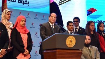 الكاتب الصحفي: الرئيس السيسي يشارك الشباب في جميع قطاعات فيديو