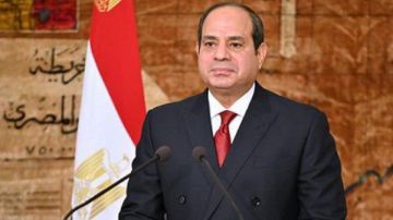 رئيس جامعة عين شمس: منح الرئيس السيسي وسام الفاو يعكس مكانة الدولة المصرية رئيس جامعة عين شمس: منح الرئيس السيسي وسام الفاو يعكس مكانة الدولة المصرية