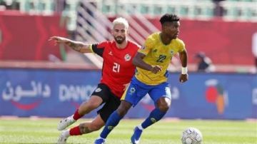 كأس الأمم الأفريقية الجابون يتقدم على كوت ديفوار بثنائية في شوط أول مثير