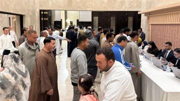 استمرار توافد المصريين بالسعودية للتصويت في انتخابات مجلس النواب بالدوائر الملغاة (صور)