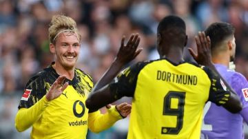 دورتموند يتعادل مع فرايبورج بالدوري الألماني دورتموند يتعادل مع فرايبورج بالدوري الألماني