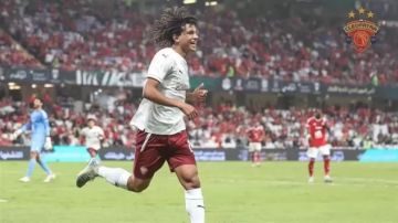 سيراميكا كليوباترا يغلق الباب أمام رحيل مروان عثمان