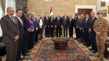 عون يؤكد رغبته في استمرار وجود القوات الدولية على أراضي لبنان عون يؤكد رغبته في استمرار وجود القوات الدولية على أراضي لبنان