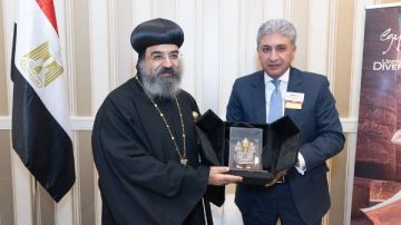 على هامش مؤتمر اتحاد منظمي الرحلات USTOA.. وزير السياحة يلتقي قيادات كنسية في أمريكا