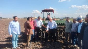 محافظ الشرقية: ملتزمون بدعم المزارعين لتعزيز الإنتاجية