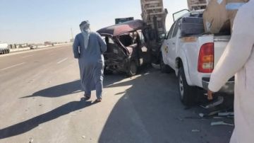 حادث بالكيلو 70 مطروح الساحلي.. 3 حالات وفاة في اصطدام نقل بـ 3 سيارات حادث بالكيلو 70 مطروح الساحلي.. 3 حالات وفاة في اصطدام نقل بـ 3 سيارات