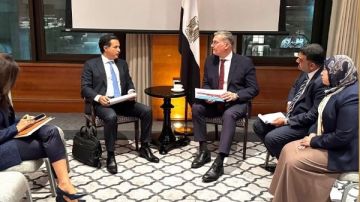 وزير البترول يستعرض إصلاحات قطاع التعدين ويبحث شراكات استثمارية جديدة وزير البترول يستعرض إصلاحات قطاع التعدين ويبحث شراكات استثمارية جديدة