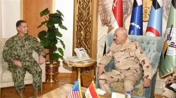 الفريق أحمد خليفة يناقش تطورات الأوضاع الإقليمية مع قائد القيادة المركزية الأمريكية