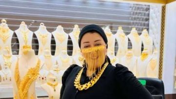 القبض على المتهم بابتزاز وتهديد أميرة الذهب بمقاطع فيديو خادشة القبض على المتهم بابتزاز وتهديد أميرة الذهب بمقاطع فيديو خادشة