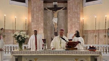 مطران الكنيسة اللاتينية يترأس احتفال عيد الحبل بلا دنس برعية القلب الأقدس مطران الكنيسة اللاتينية يترأس احتفال عيد الحبل بلا دنس برعية القلب الأقدس