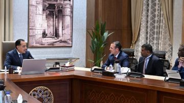 رئيس الوزراء يلتقي رئيس قسم الأصول الأساسية والبلدان الناشئة في شركة شيفرون