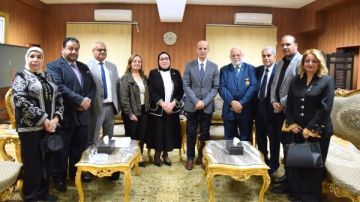 لتعزيز الشراكة المجتمعية.. رئيس جامعة بني سويف يستقبل وفد نادي الروتاري 