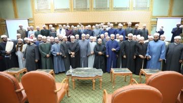 بمشاركة ست دول عربية وآسيوية وأفريقية.. أكاديمية الأزهر تختتم برنامج إعداد الداعية المعاصر بمشاركة ست دول عربية وآسيوية وأفريقية.. أكاديمية الأزهر تختتم برنامج إعداد الداعية المعاصر