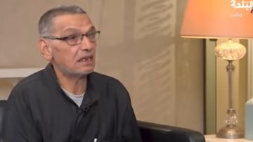 مليونير ونفسه يشوفهم قبل ما يموت.. مأساة الحاج رجب مع جحود أولاده فيديو مليونير ونفسه يشوفهم قبل ما يموت.. مأساة الحاج رجب مع جحود أولاده فيديو