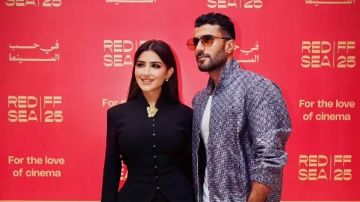 مى عمر رفقة محمد سامى خلال ندوتها في مهرجان البحر الأحمر السينمائي مى عمر رفقة محمد سامى خلال ندوتها في مهرجان البحر الأحمر السينمائي