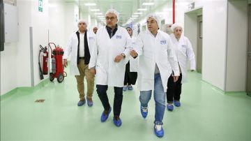 وزير قطاع الأعمال: تطوير خطوط إنتاج ممفيس للأدوية يعزز الجودة وينمي الصادرات وزير قطاع الأعمال: تطوير خطوط إنتاج ممفيس للأدوية يعزز الجودة وينمي الصادرات