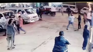 المجني عليه في واقعة موقف أبو زعبل.. جسمي كله اتقطع المجني عليه في واقعة موقف أبو زعبل.. جسمي كله اتقطع