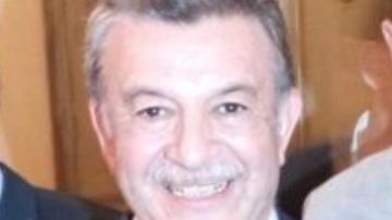 رئيس جامعة بنها الأسبق يشيد بطلاب الثانوي النشطاء على منصة ذكاء اصطناعي يابانية