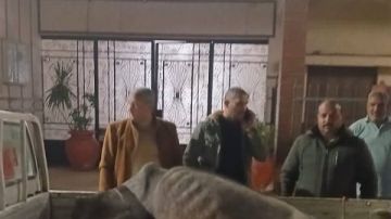 ضبط جزار ذبح رأس ماشية نافقة قبل طرحها للبيع بالشهداء ضبط جزار ذبح رأس ماشية نافقة قبل طرحها للبيع بالشهداء