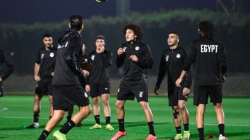 مهاجم زد يكذب جهاز طولان: لست مصابا ونفسى أشارك فى أمم افريقيا مهاجم زد يكذب جهاز طولان: لست مصابا ونفسى أشارك فى أمم افريقيا