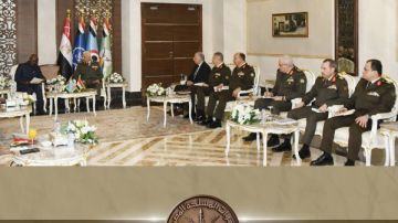 إيديكس 2025.. وزير الدفاع ورئيس الأركان يعقدان عددا من اللقاءات الثنائية