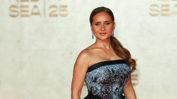 نيللي كريم تفضح استنزاف الممثل وتودع زمن البطولات المصطنعة خاص نيللي كريم تفضح استنزاف الممثل وتودع زمن البطولات المصطنعة خاص