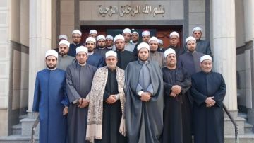 الإفتاء تعقد مجالس إفتائية وأنشطة ثقافية بشمال سيناء لتعزيز الوعي ومواجهة التطرف الإفتاء تعقد مجالس إفتائية وأنشطة ثقافية بشمال سيناء لتعزيز الوعي ومواجهة التطرف