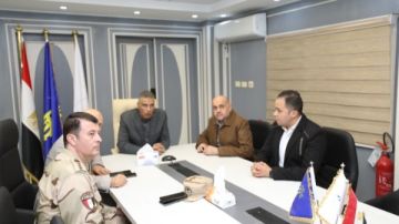 محافظ أسوان يتابع إغلاق صناديق الاقتراع داخل 152 لجنة انتخابية بمختلف المراكز والمدن شاهد محافظ أسوان يتابع إغلاق صناديق الاقتراع داخل 152 لجنة انتخابية بمختلف المراكز والمدن شاهد