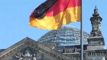 ألمانيا تستدعي السفير الروسي في برلين على خلفية اتهامات بهجمات سيبرانية ألمانيا تستدعي السفير الروسي في برلين على خلفية اتهامات بهجمات سيبرانية