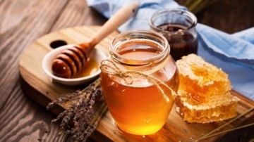 صحي وضار.. استخدام خاطئ للعسل يسبب السرطان ونوع منه يعالجه كيف؟ صحي وضار.. استخدام خاطئ للعسل يسبب السرطان ونوع منه يعالجه كيف؟