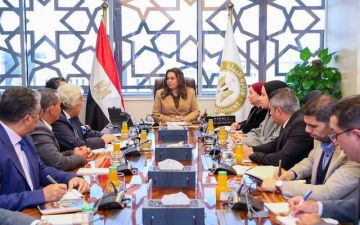 وزيرة التنمية المحلية تبحث فرص الاستثمار المستدام داخل المحميات الطبيعية المصرية وزيرة التنمية المحلية تبحث فرص الاستثمار المستدام داخل المحميات الطبيعية المصرية