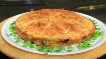 لذيذ وسهل.. طريقة عمل جلاش البسطرمة لذيذ وسهل.. طريقة عمل جلاش البسطرمة