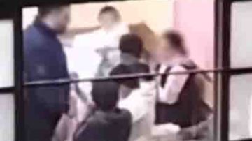 معملوش الواجب.. القبض على معلم تعدى على التلاميذ بالضرب داخل مدرسة بالشرقية