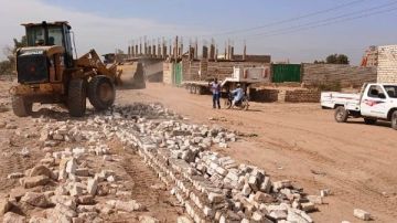 إزالة التعديات والاشغالات بمدن أسوان وإدفو ودراو إزالة التعديات والاشغالات بمدن أسوان وإدفو ودراو