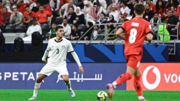 احتياطي الأردن يسقط منتخب مصر بالقاضية.. نجوم غاضبون من الخروج المهين بكأس العرب احتياطي الأردن يسقط منتخب مصر بالقاضية.. نجوم غاضبون من الخروج المهين بكأس العرب